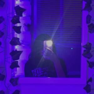 Meet your Posher, Talia